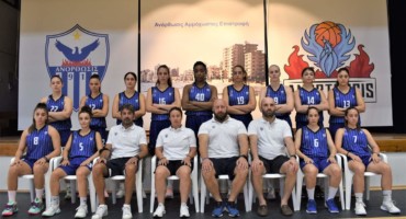 niki-stin-premiera-gia-tis-kopeles