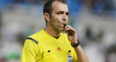 me-vasili-apenanti-ston-olybiako