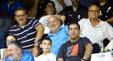 propolisi-gia-ton-agona-me-tin-paeek