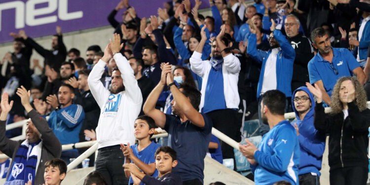 sta-e10-to-eisitirio-enopsei-apoel-propolisi
