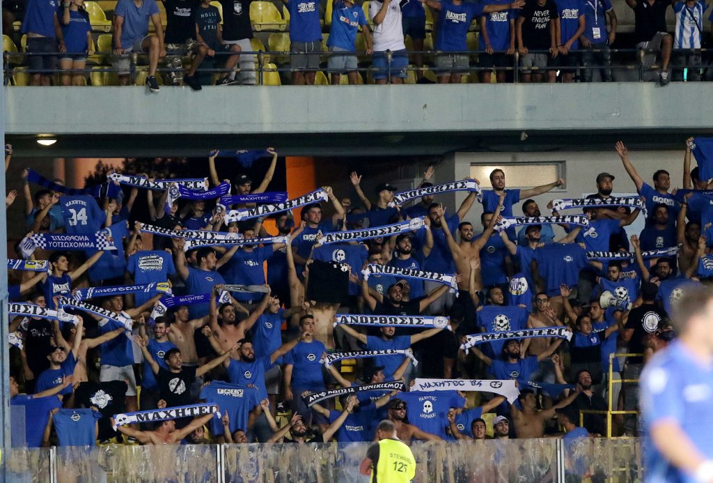 protasi-nomou-stin-vouli-gia-allages-stin-karta-filathlou