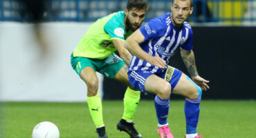 ta-stigmiotypa-apo-tin-itta-mesa-sto-papadopoulos-apenanti-stin-aek