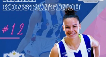 mazi-mas-kai-tou-chronou-i-maria-konstantinou