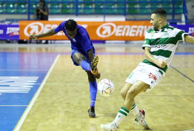 den-ta-katafere-i-omada-mas-apenanti-stin-omonoia