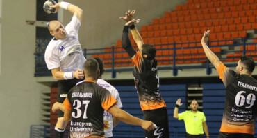 ekane-to-tria-sta-tria-i-anorthosis