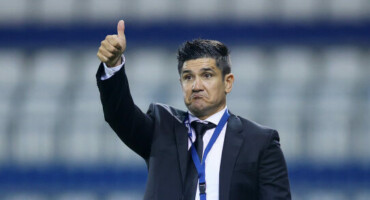 mounioth-i-veltiosi-de-tha-ginei-mono-apo-aftous-pou-tha-erthoun-alla-kai-apo-to-yfistameno-roster