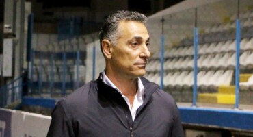 me-tin-parousia-tou-antrea-santi-i-proponisi