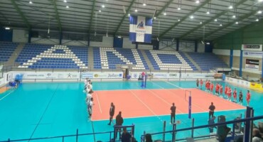 itta-stin-premiera-ton-play-offs
