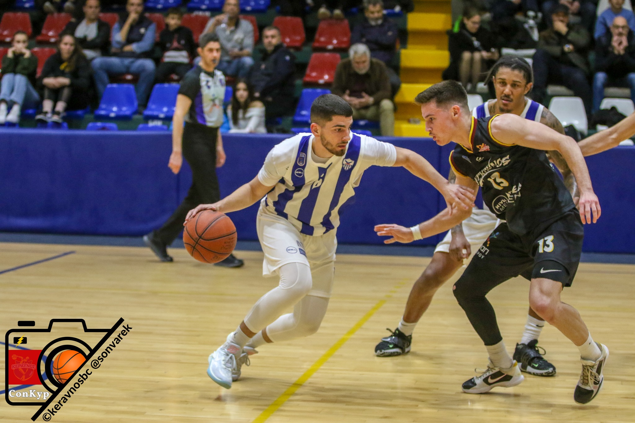 teleiose-me-niki-oristika-me-apoel-sta-playoffs