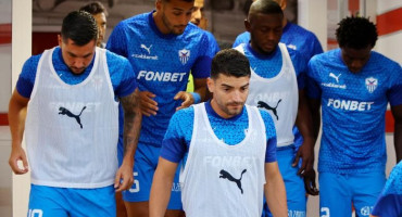 pernaei-apo-exetaseis-o-gkarsia