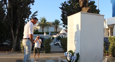 katathesi-stefanon-sti-mnimi-antoni-papadopoulou-video