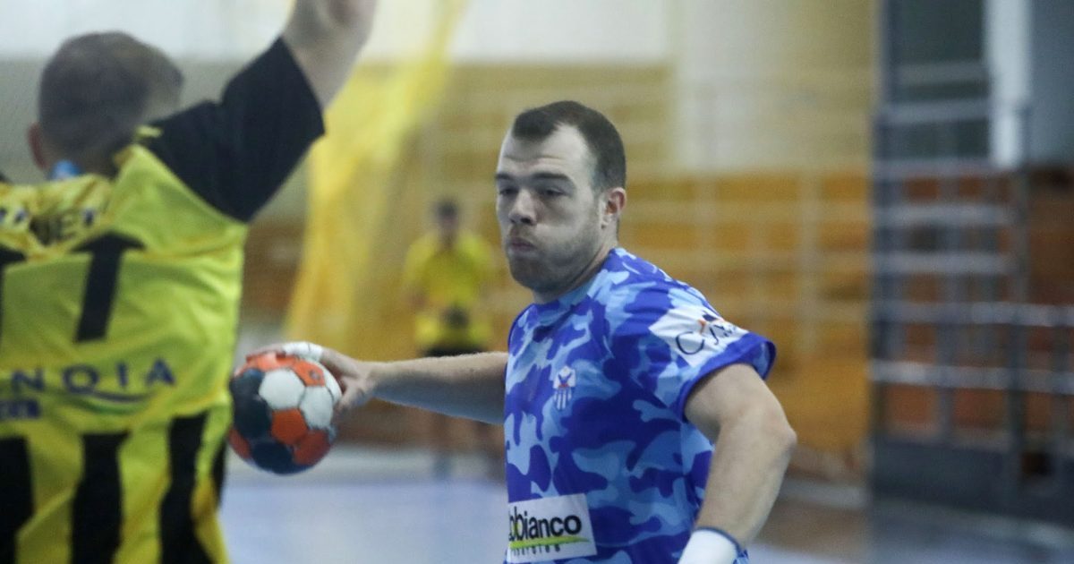 sto-4o-diethnes-tournoua-andreas-papastamatis-tis-aek-i-anorthosis