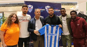me-megali-parousia-kosmou-i-ekdilosi-sto-metropolis-mall