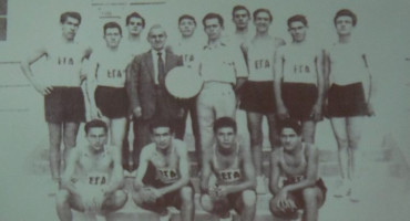 i-anorthosis-kai-i-enosis-filon-aek-timoun-ton-antoni-papadopoulo