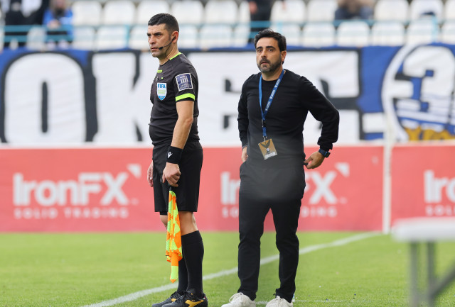 chanei-to-nterbi-me-tin-omonoia-o-gkagiecho