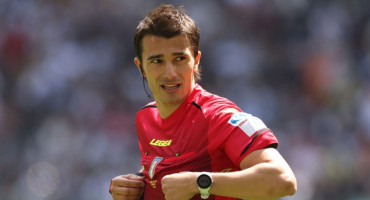 sfyrizei-o-alesantro-sto-paichnidi-me-tin-aek