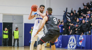 tileoptiko-to-paichnidi-apopse-me-ton-apoel