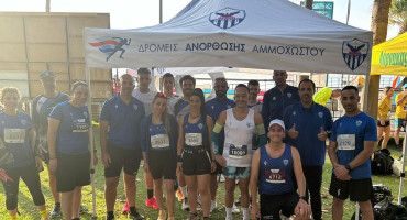 o-kosmos-einai-i-moni-dynami-pou-borei-na-xanavalei-tin-anorthosi-sti-sosti-trochia