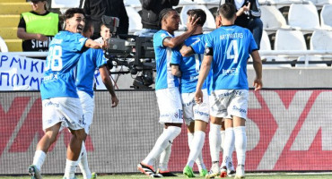 epaixan-opos-armozei-stin-anorthosi-kai-kerdisan-ton-apoel-sto-gsp
