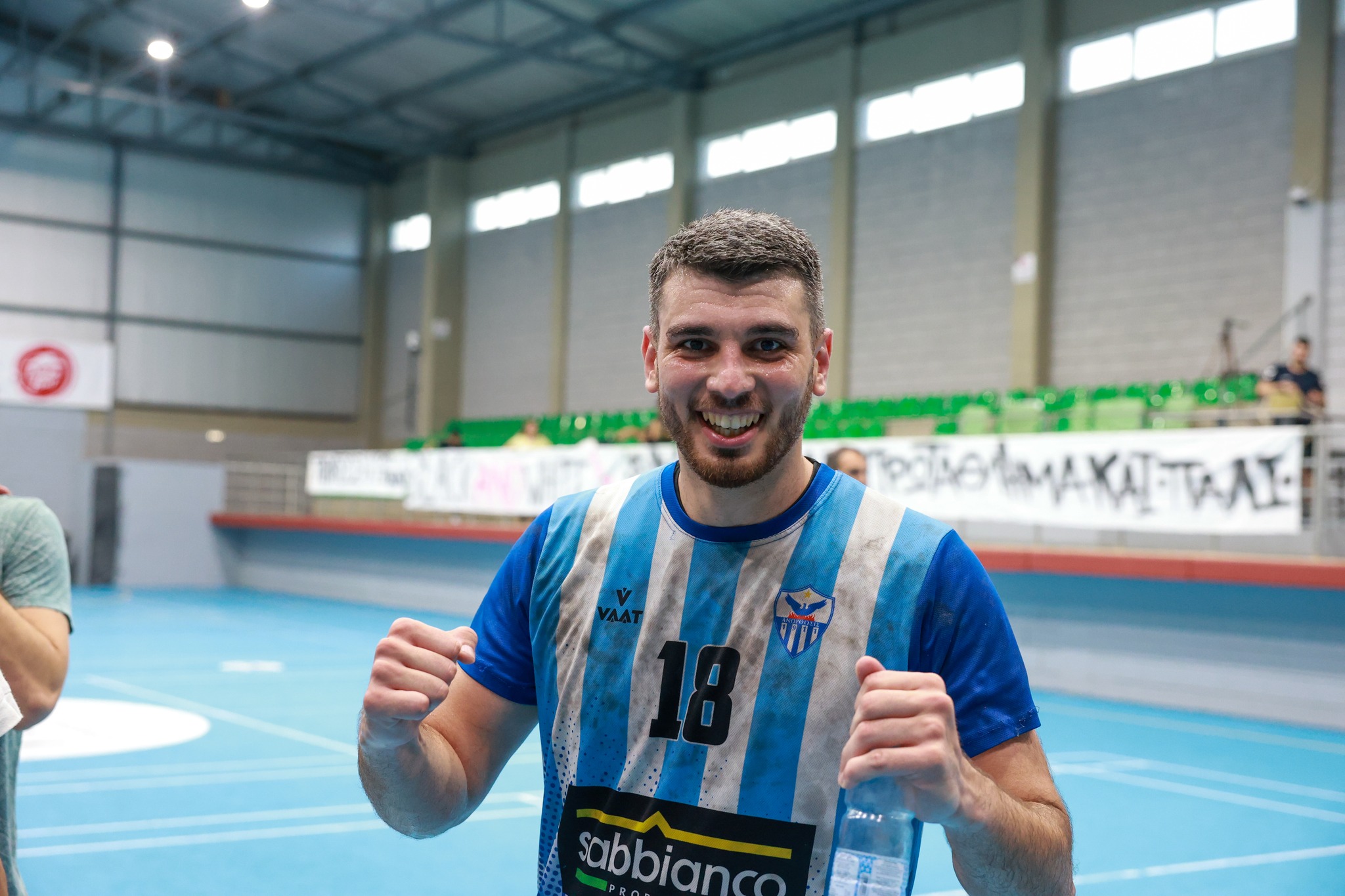 paramenei-stin-anorthosi-o-seirekidis