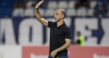oi-enteka-tou-okka-gia-to-nterbi-me-ton-apoel