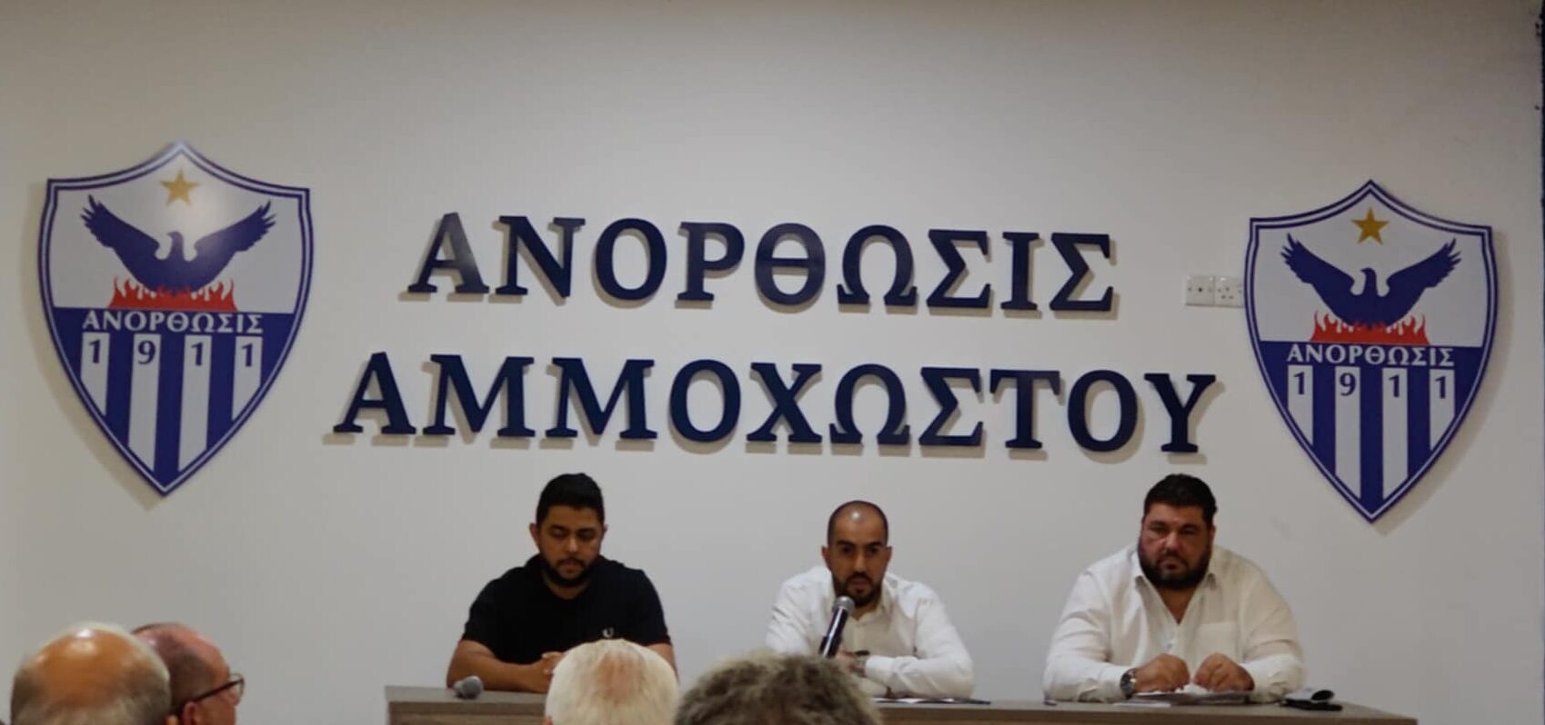 milaei-ston-kosmo-o-prastitis