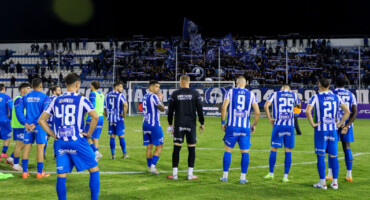 na-stathei-sto-ypsos-tis-anorthosiatikis-ithikis-kai-apla-me-tin-foni-tou-na-pnixei-ton-echthro