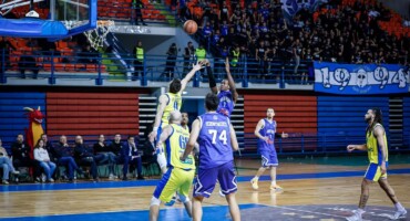 kerdise-xana-ton-apoel-kai-kleidose-ti-symmetochi-tis-sta-plei-of-tou-protathlimatos