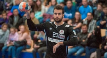 stin-anorthosi-o-diogenis-apostolidis