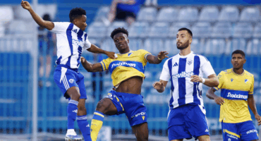 itta-sto-filiko-me-ton-apoel