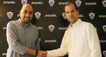neos-chorigos-tis-omadas-mas-i-payabl