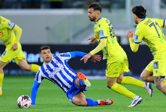 oi-enteka-apenanti-stin-ael