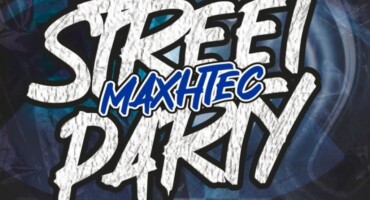 erchetai-to-street-party-ton-machiton
