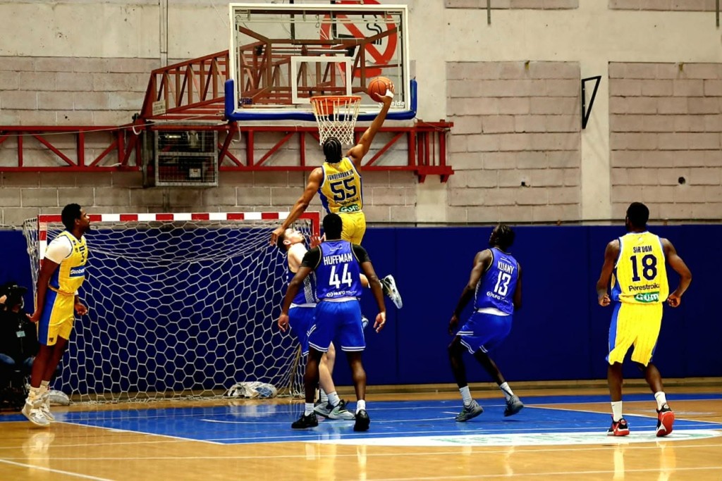 itta-sti-lefkosia-apo-ton-apoel