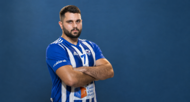 epestrepse-stin-anorthosi-o-loukas-paraskeva