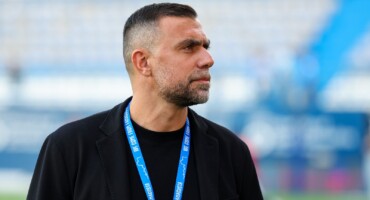 maniatis-i-agonistiki-eikona-den-antapokrinetai-sti-megali-synoliki-prospatheia-pou-katavalletai
